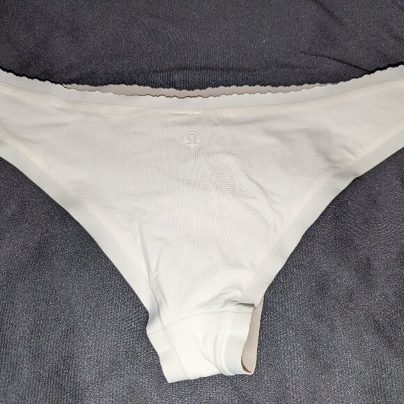 Lululemon Will the Wave Skimpy Bikini Bottom Size 2 White - Picture 6 of 11